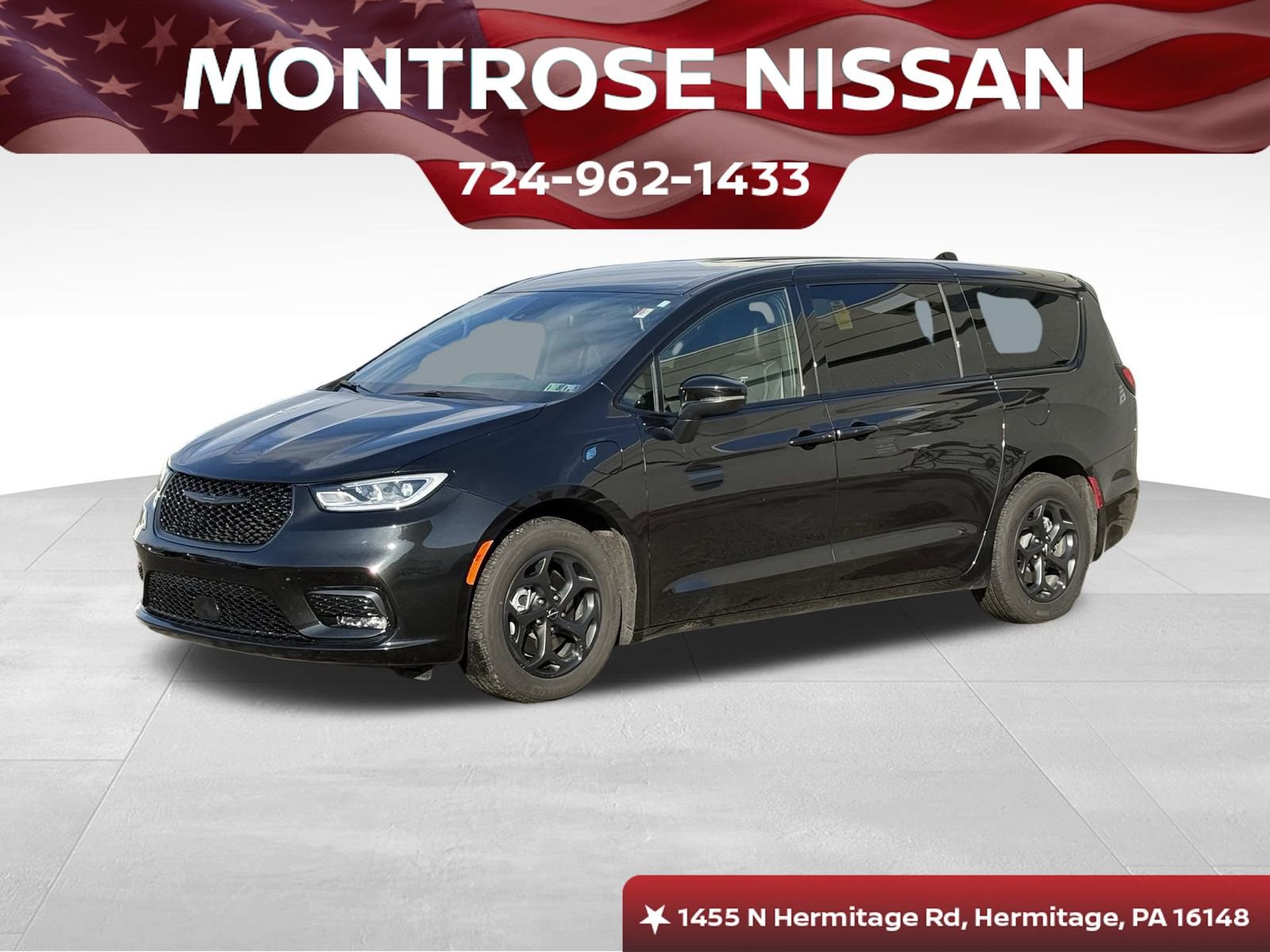 Used 2023 Chrysler Pacifica Touring-L w/ Uconnect Theater Family Group image 1