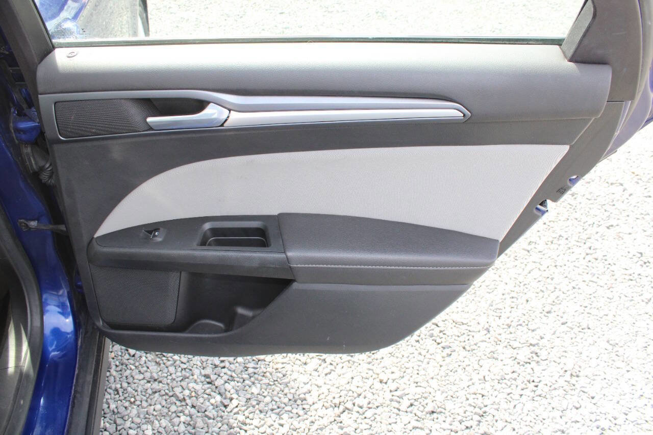 Used 2015 Ford Fusion S FWD image 21