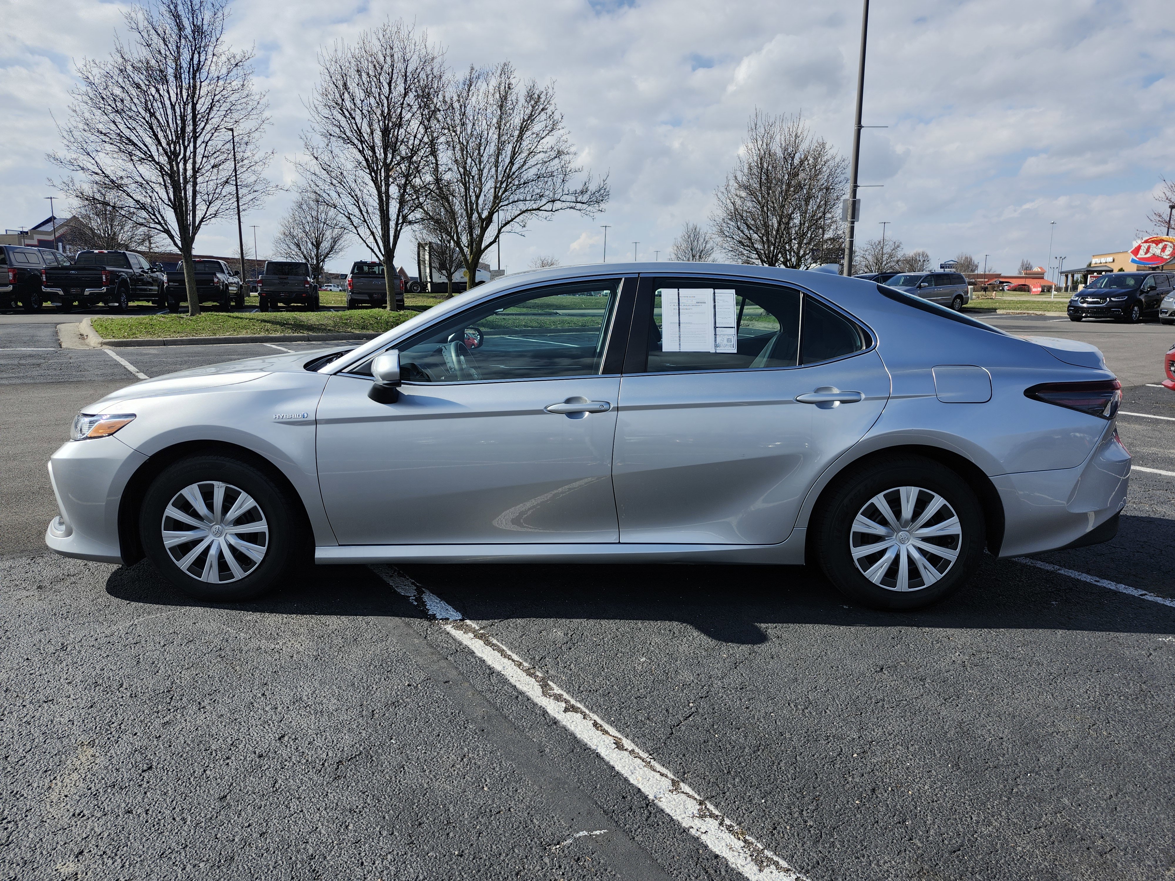 Used 2021 Toyota Camry LE image 14