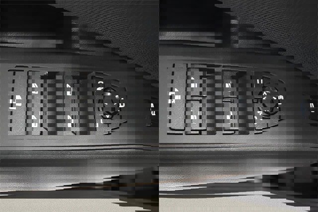 Used 2025 BMW X3 xDrive30i w/ Convenience Package image 15