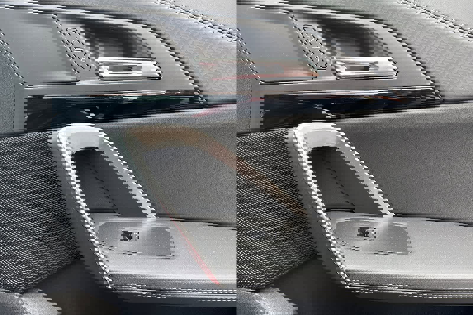 Used 2024 BMW X2 xDrive28i image 19