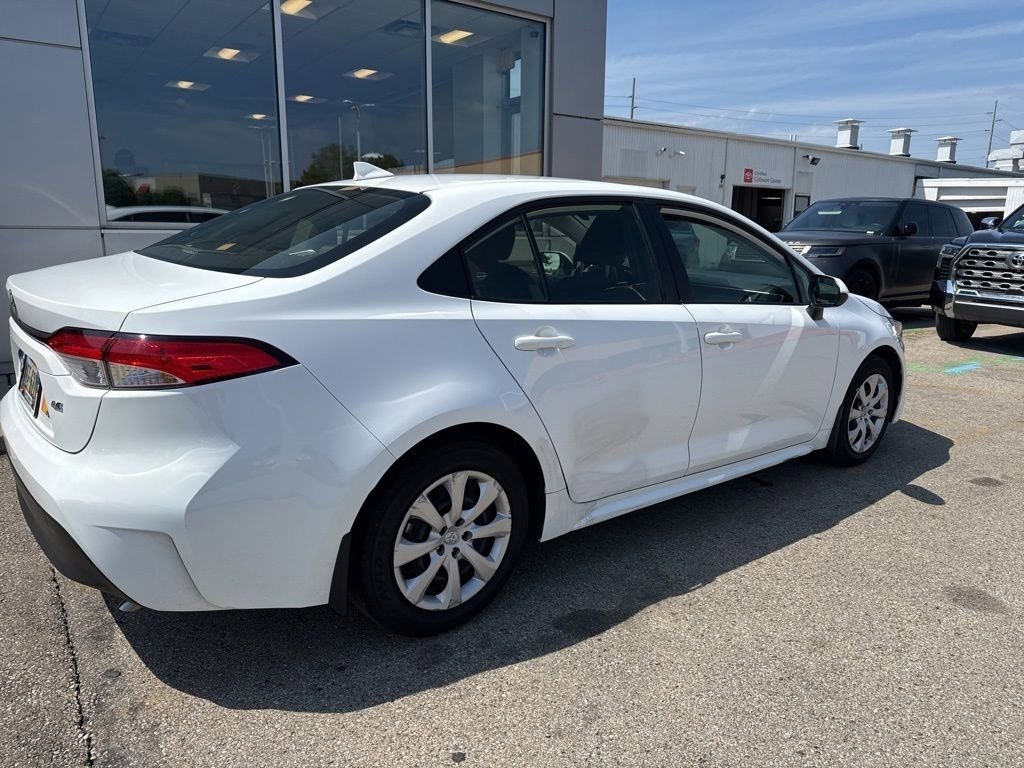 Used 2024 Toyota Corolla LE FWD image 3
