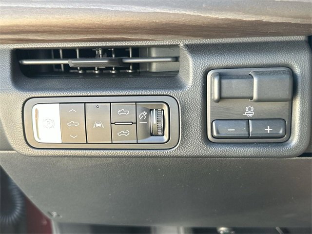 Used 2025 GMC Sierra EV Denali image 16