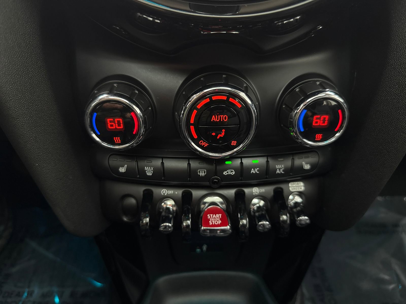 Used 2020 MINI Cooper S image 29