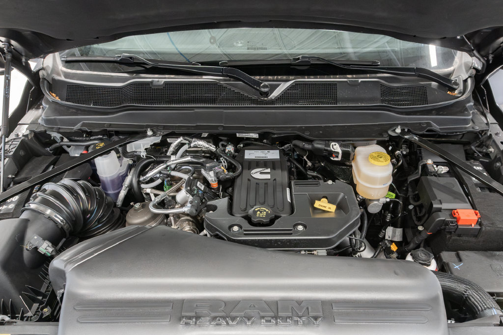 New 2026 RAM 3500 Tradesman AWD/4WD image 3