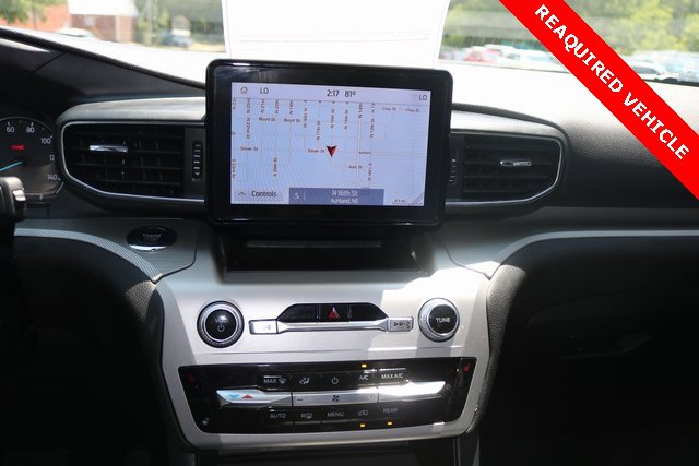 Used 2022 Ford Explorer XLT w/ Equipment Group 202A image 17