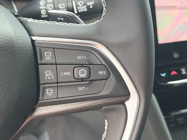 New 2026 Jeep Grand Cherokee Altitude AWD/4WD image 29