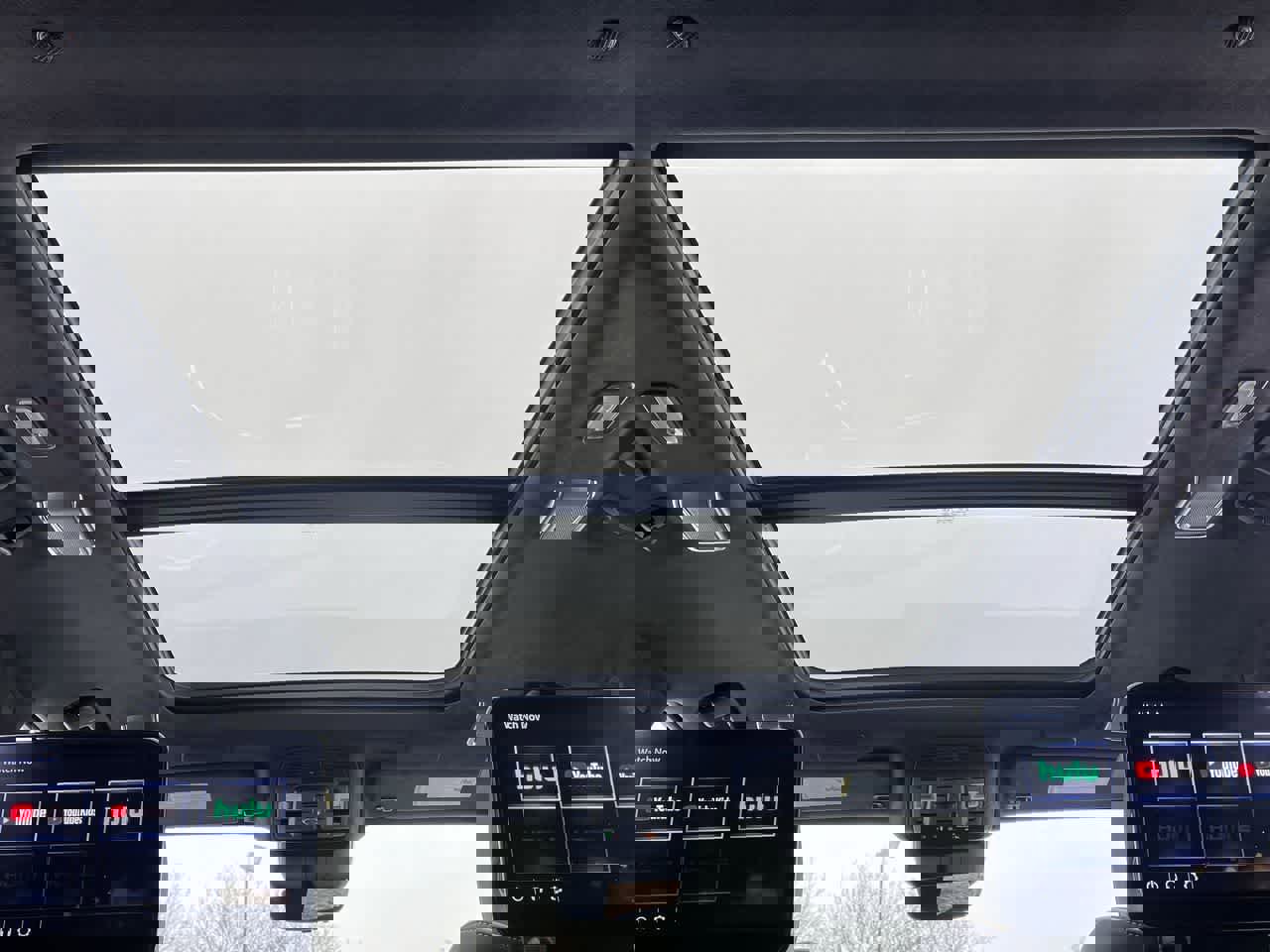 Used 2023 Cadillac Escalade V w/ LPO, ONYX Package image 22