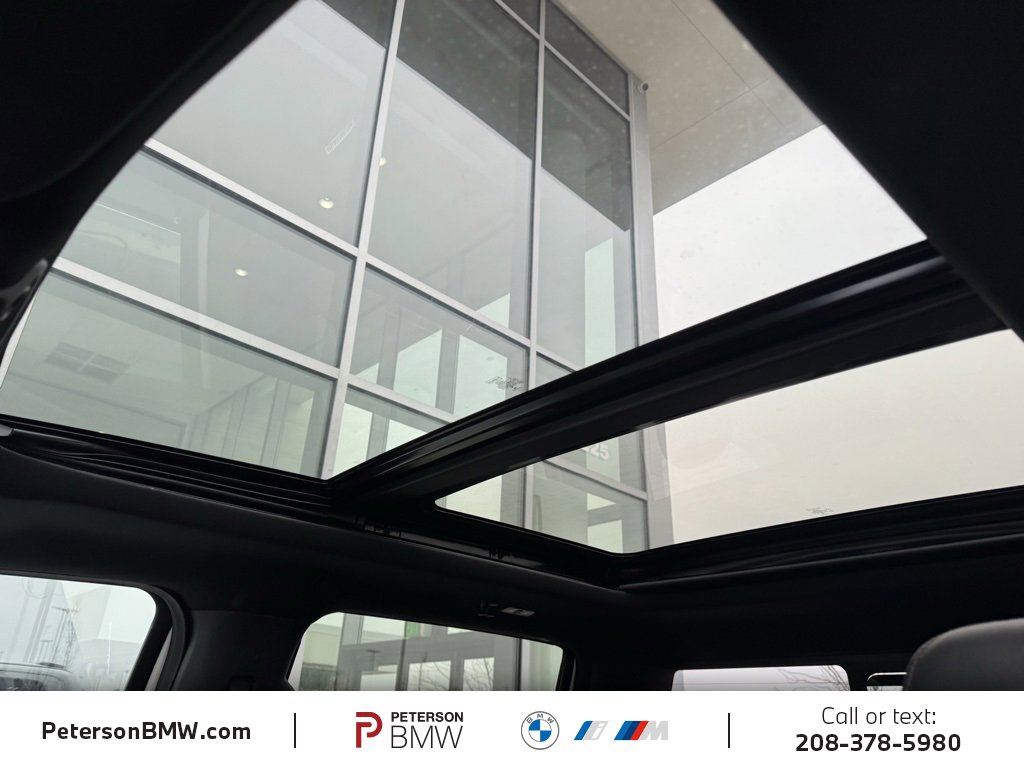 Used 2021 Ford F350 Platinum w/ Tremor Off-Road Package image 32