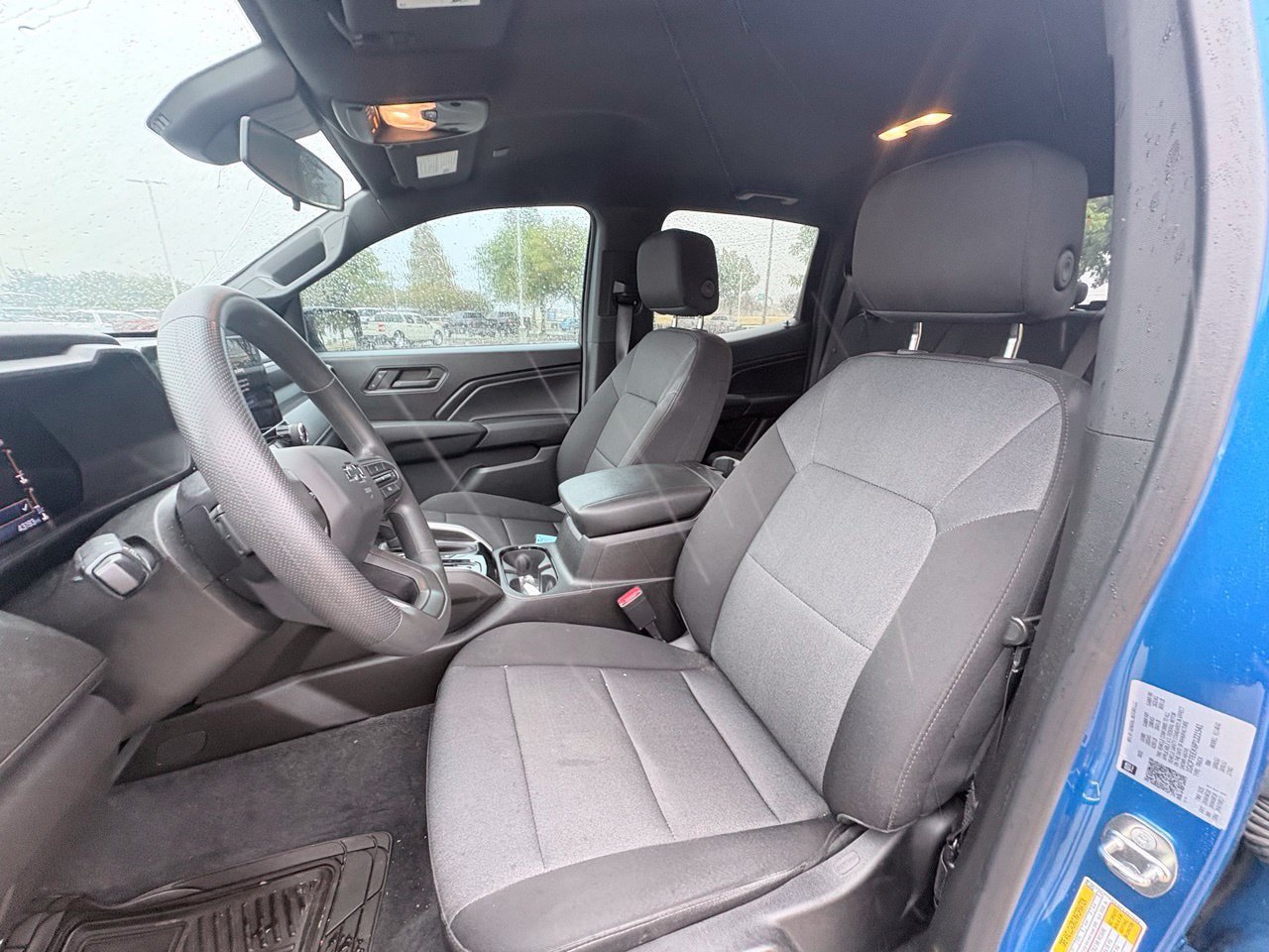 Used 2023 Chevrolet Colorado Trail Boss w/ Technology Package AWD/4WD image 6