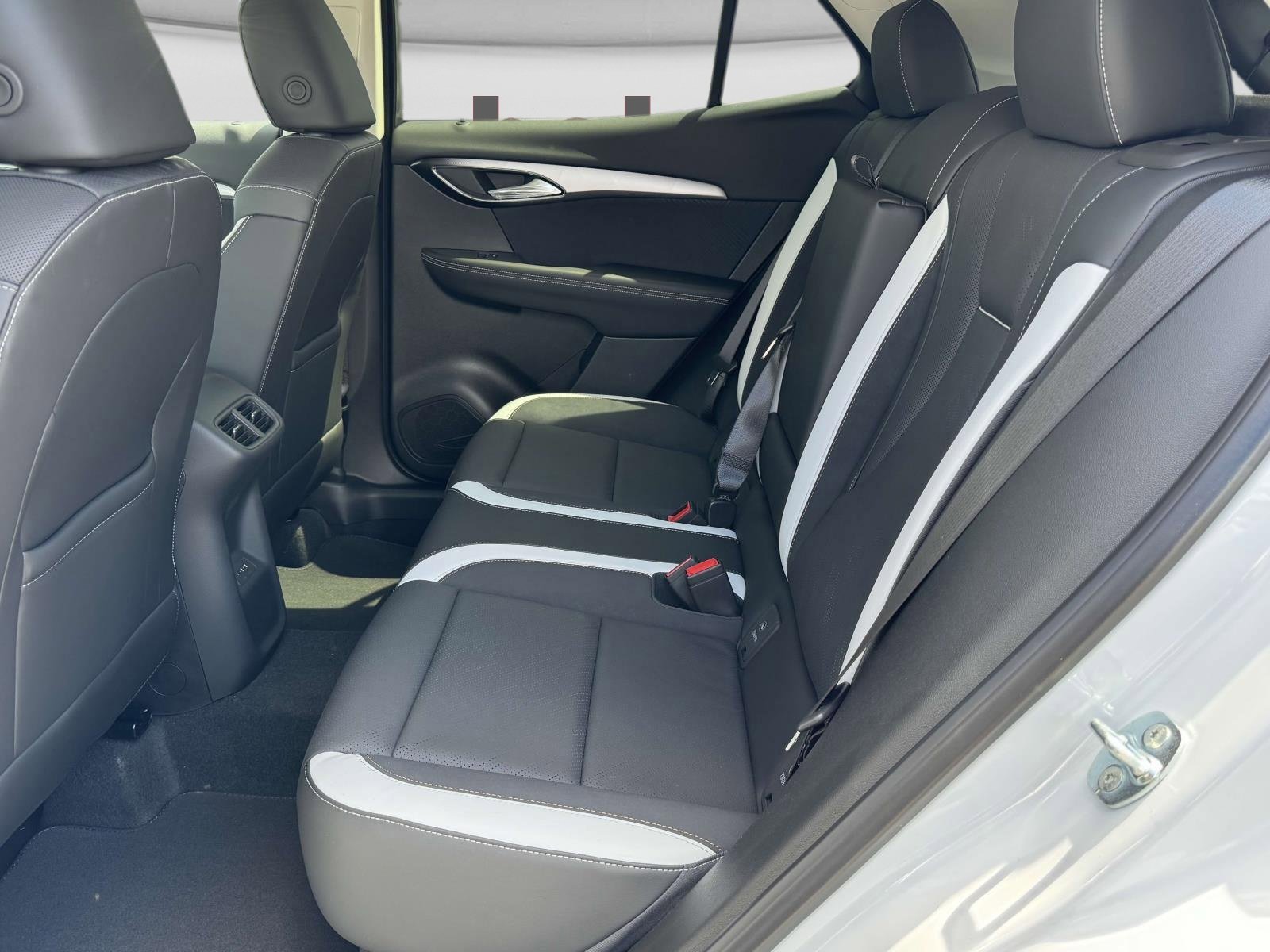 New 2025 Buick Envision Sport Touring image 15