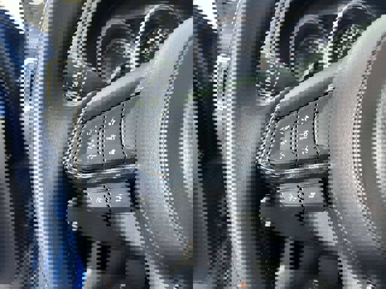 Used 2023 MAZDA CX-5 AWD 2.5 S w/ Select Package image 16