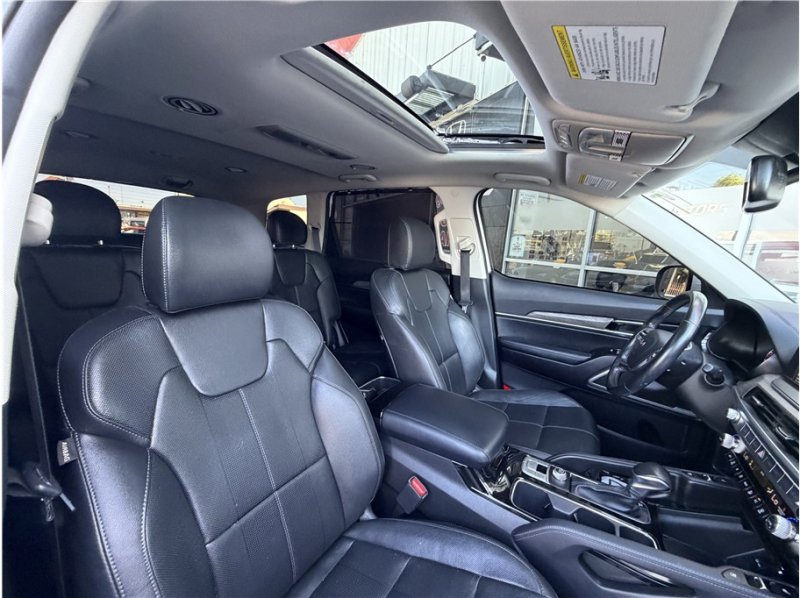 Used 2022 Kia Telluride EX w/ EX Premium Package FWD image 37
