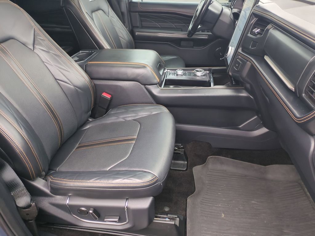 Used 2022 Ford Expedition Max Platinum AWD/4WD image 22