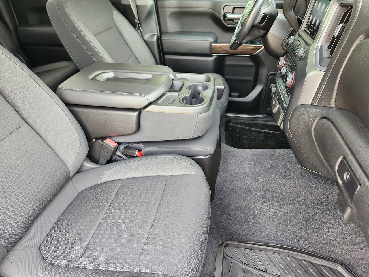 Used 2020 Chevrolet Silverado 1500 LT w/ Texas Edition RWD image 13