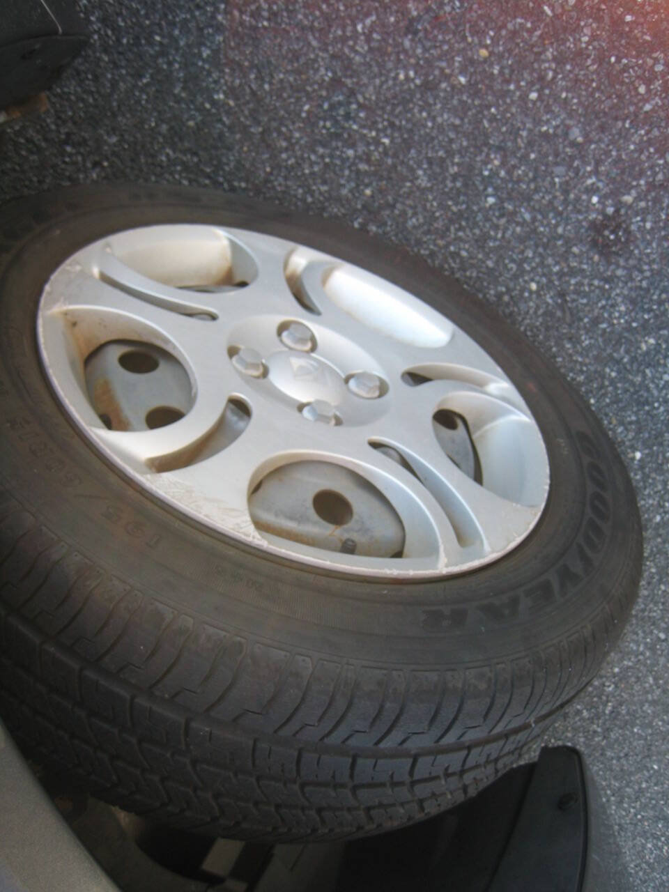 Used 2005 Saturn ION Level 2 w/ Power Pkg FWD image 21