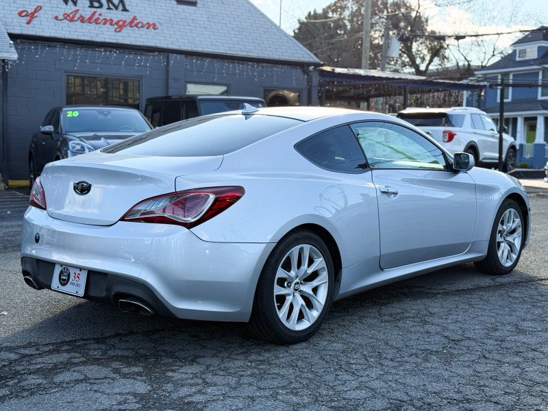 Used 2014 Hyundai Genesis 2.0T image 5