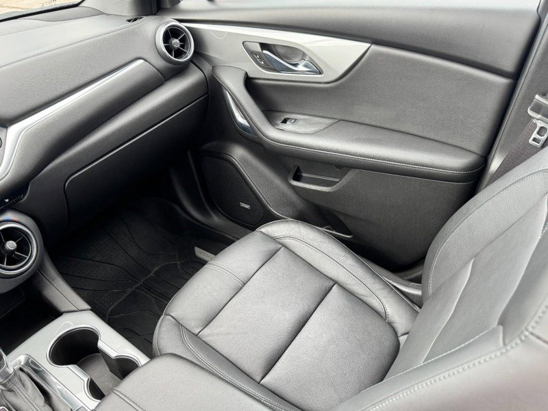 Used 2020 Chevrolet Blazer LT w/ Sound & Technology Package image 11