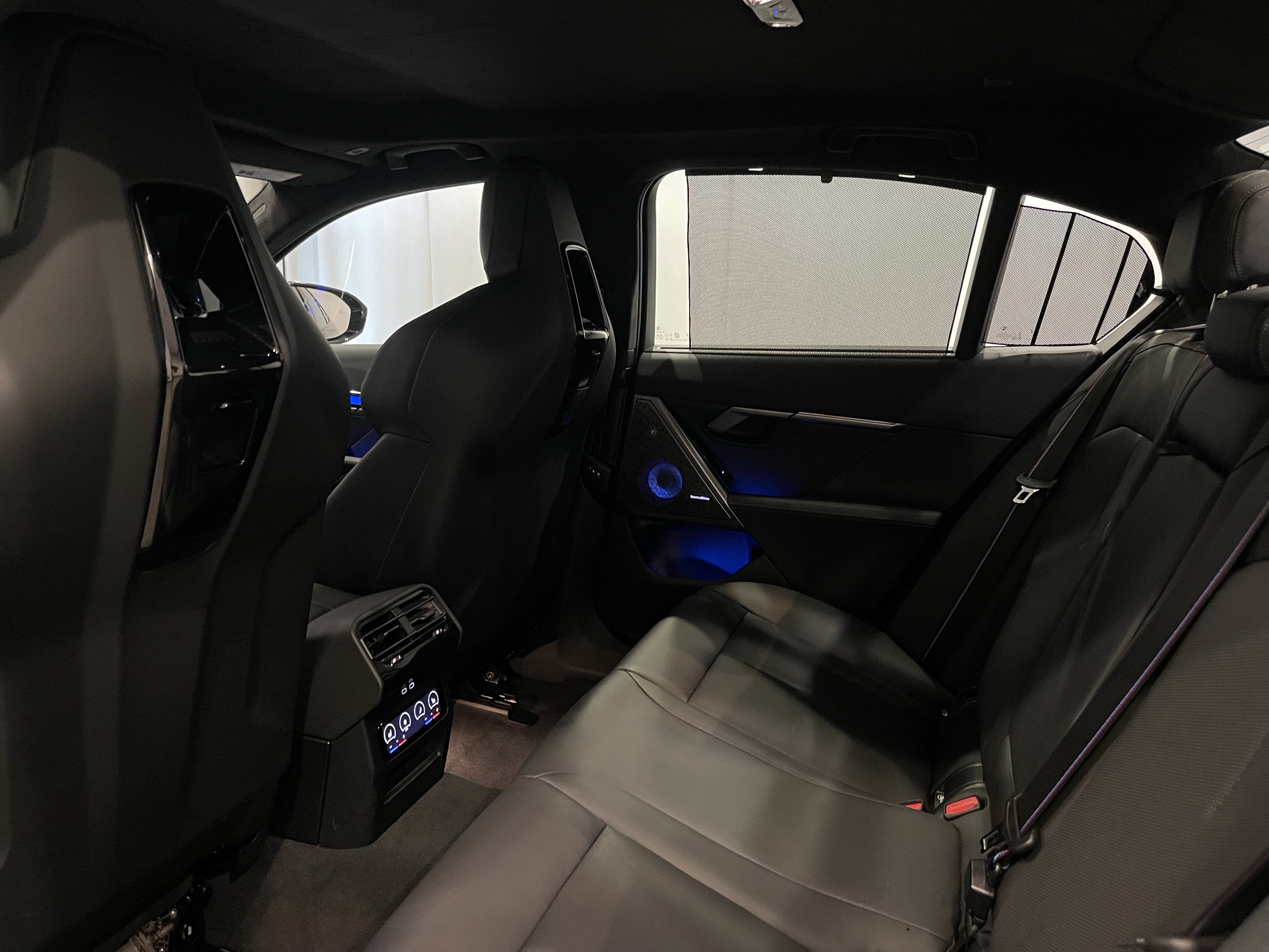 Used 2026 BMW M5 w/ Executive Package AWD/4WD image 23