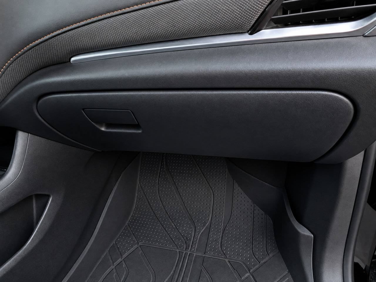 Used 2019 Chevrolet Traverse Premier w/ Redline Edition FWD image 41