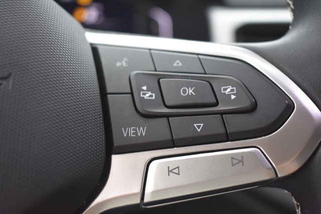 Used 2023 Volkswagen Atlas SE image 22