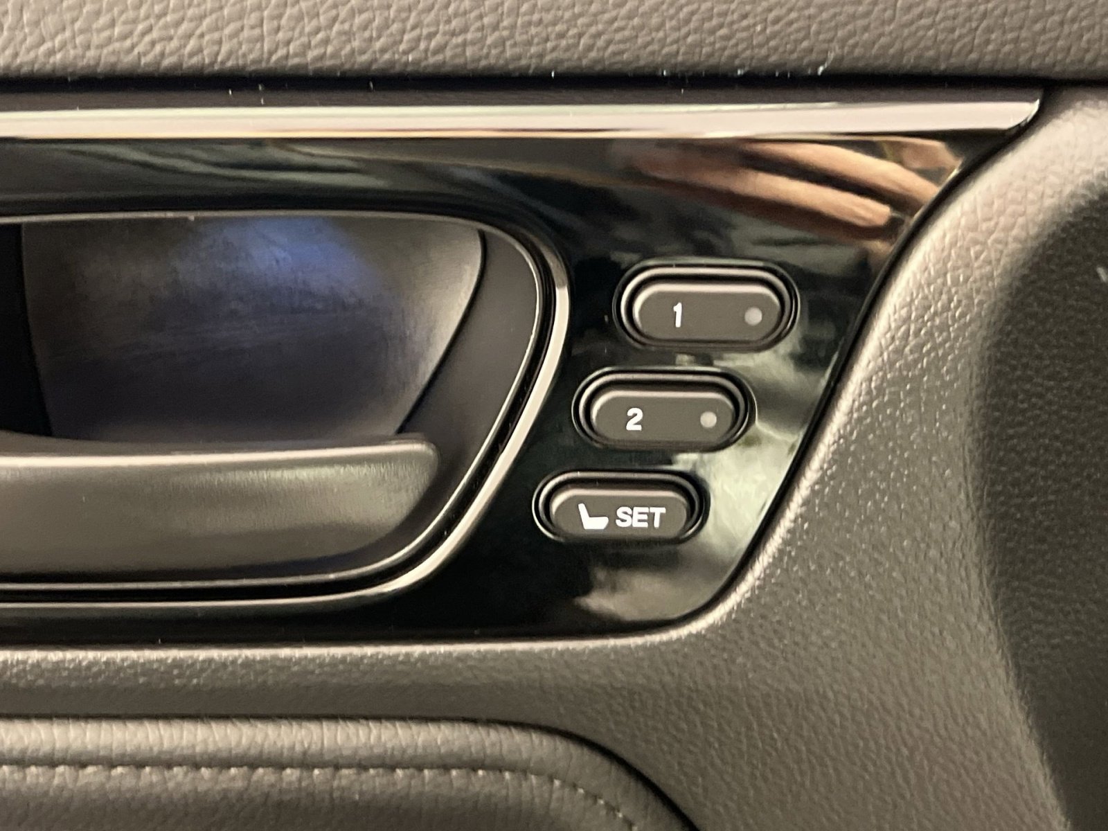 Used 2025 Honda Odyssey Touring image 32