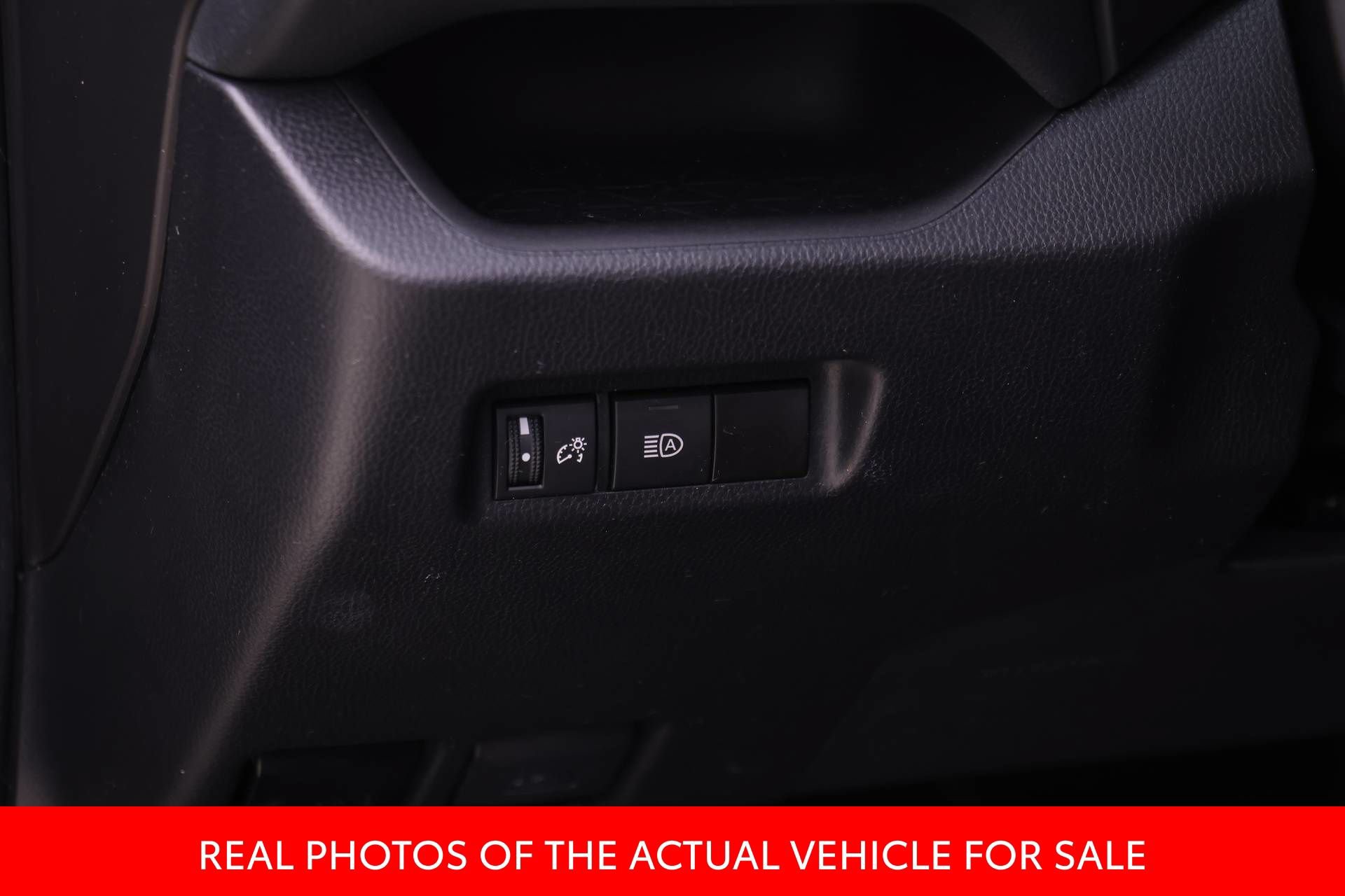 Certified 2024 Toyota RAV4 LE AWD/4WD image 15