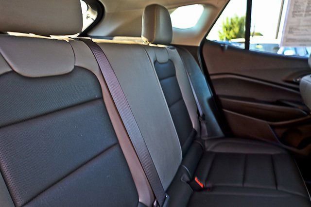 Used 2025 Chevrolet Trax ACTIV image 21