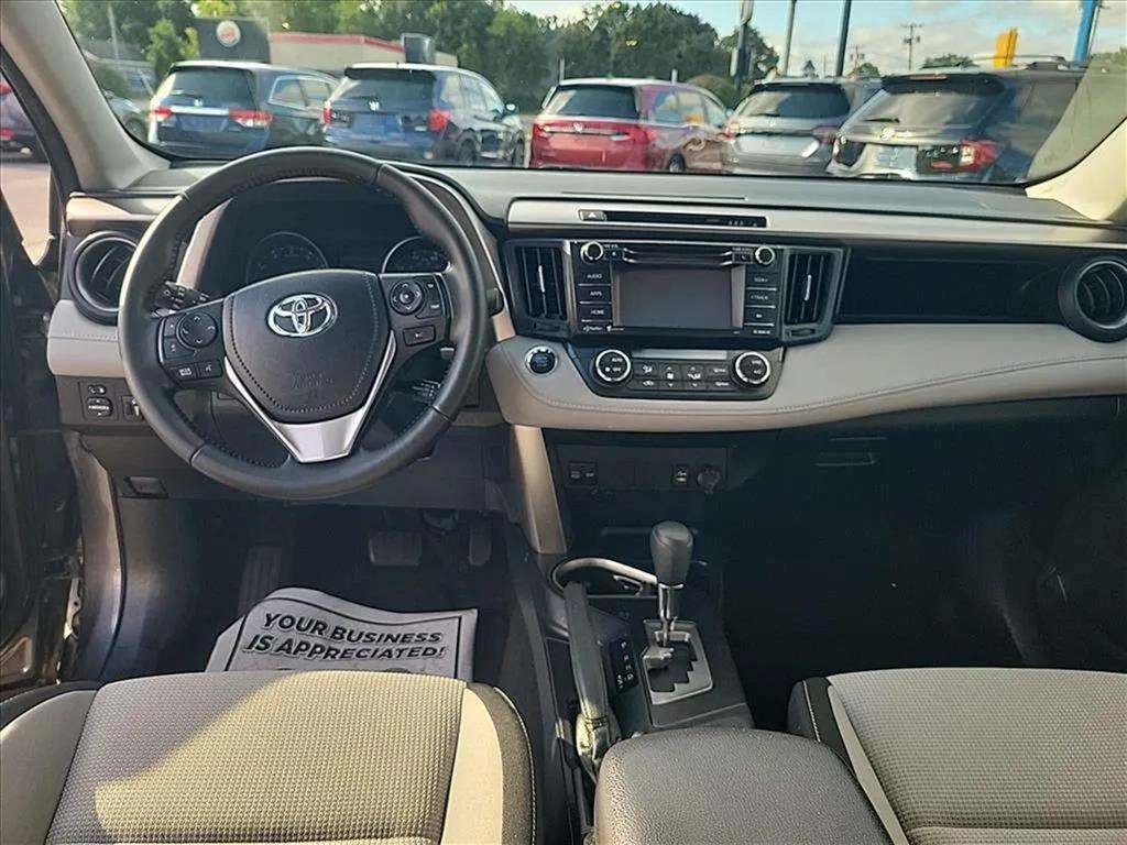 Used 2018 Toyota RAV4 XLE w/ Plus Extra Value Package AWD/4WD image 10