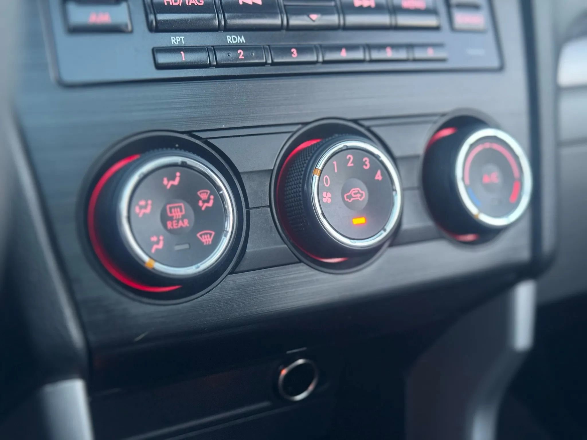 Used 2015 Subaru Forester 2.5i Premium w/ Popular Package #1 image 24