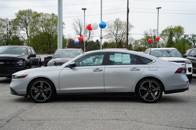 Used 2025 Honda Accord Sport image 4