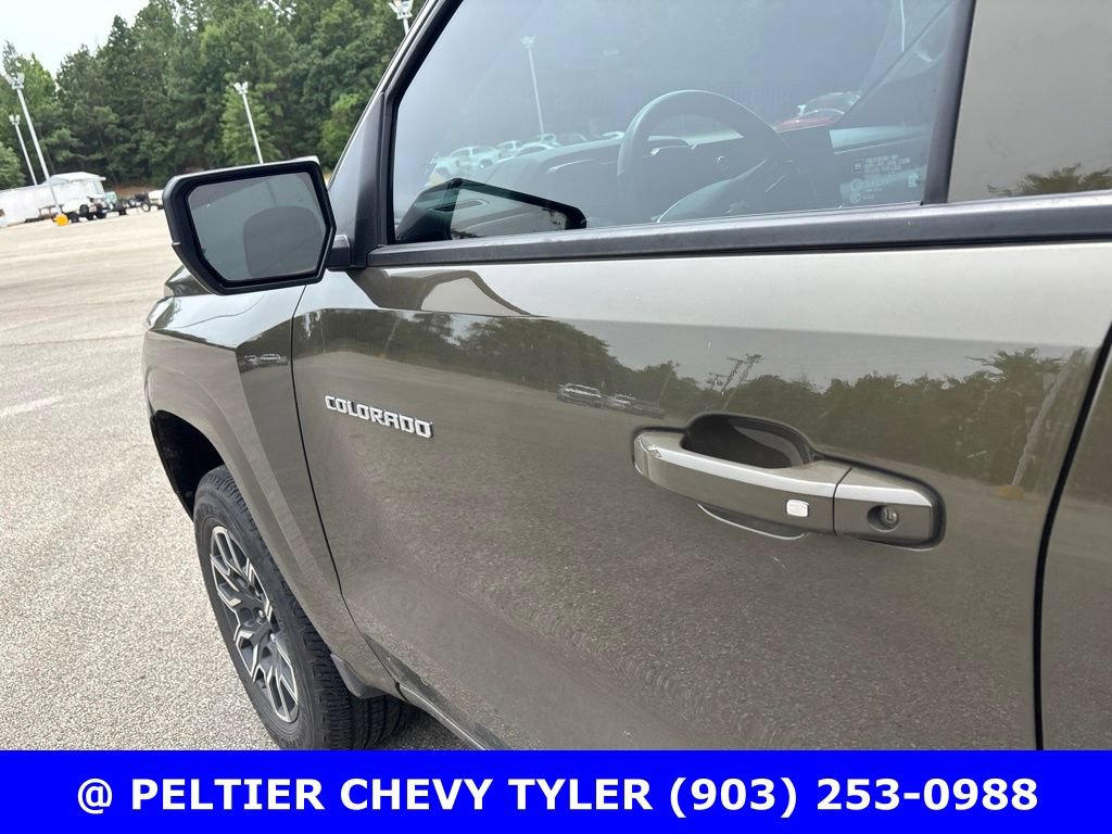Used 2024 Chevrolet Colorado LT w/ LT Convenience Package III RWD image 11