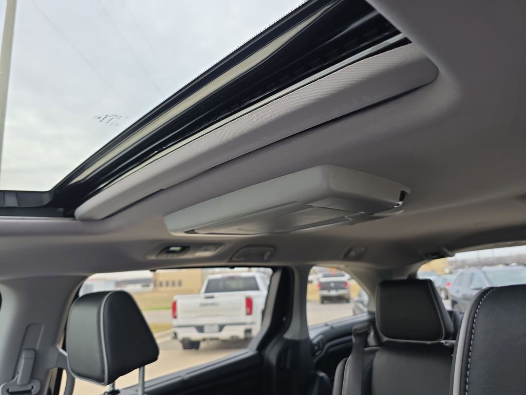 Used 2024 Honda Odyssey Elite image 8