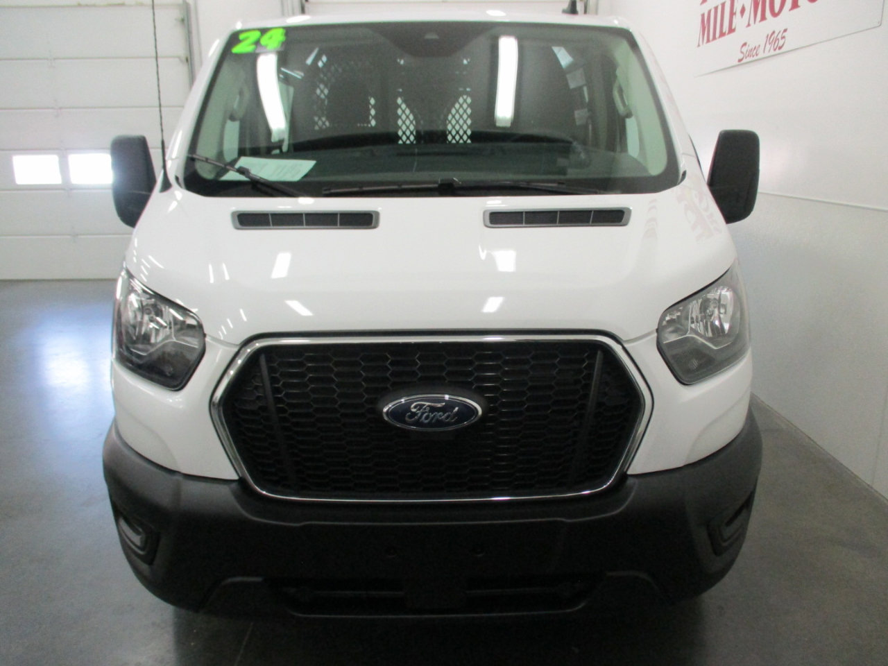 Used 2024 Ford Transit 250 Low Roof w/ Exterior Upgrade Package image 8