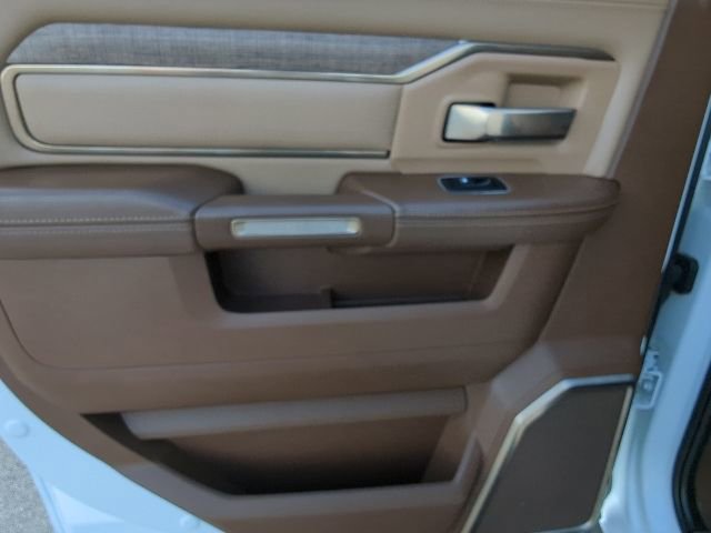 Used 2022 RAM 3500 Limited AWD/4WD image 30