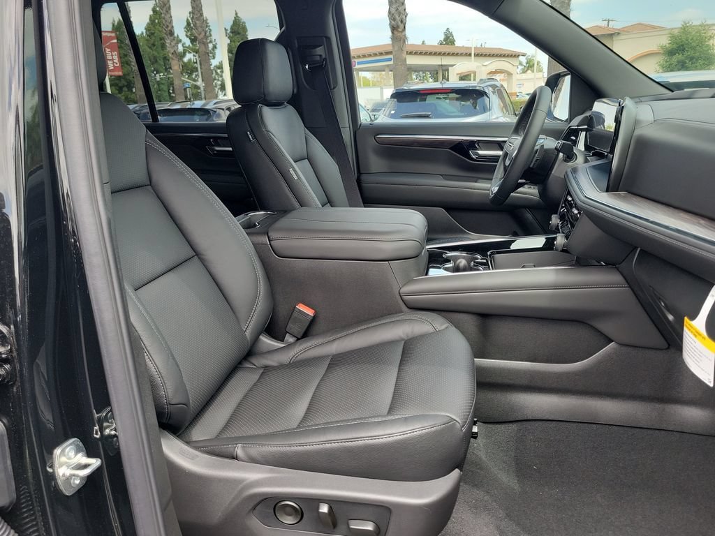 New 2026 Chevrolet Tahoe LS w/ Max Trailering Package RWD image 17