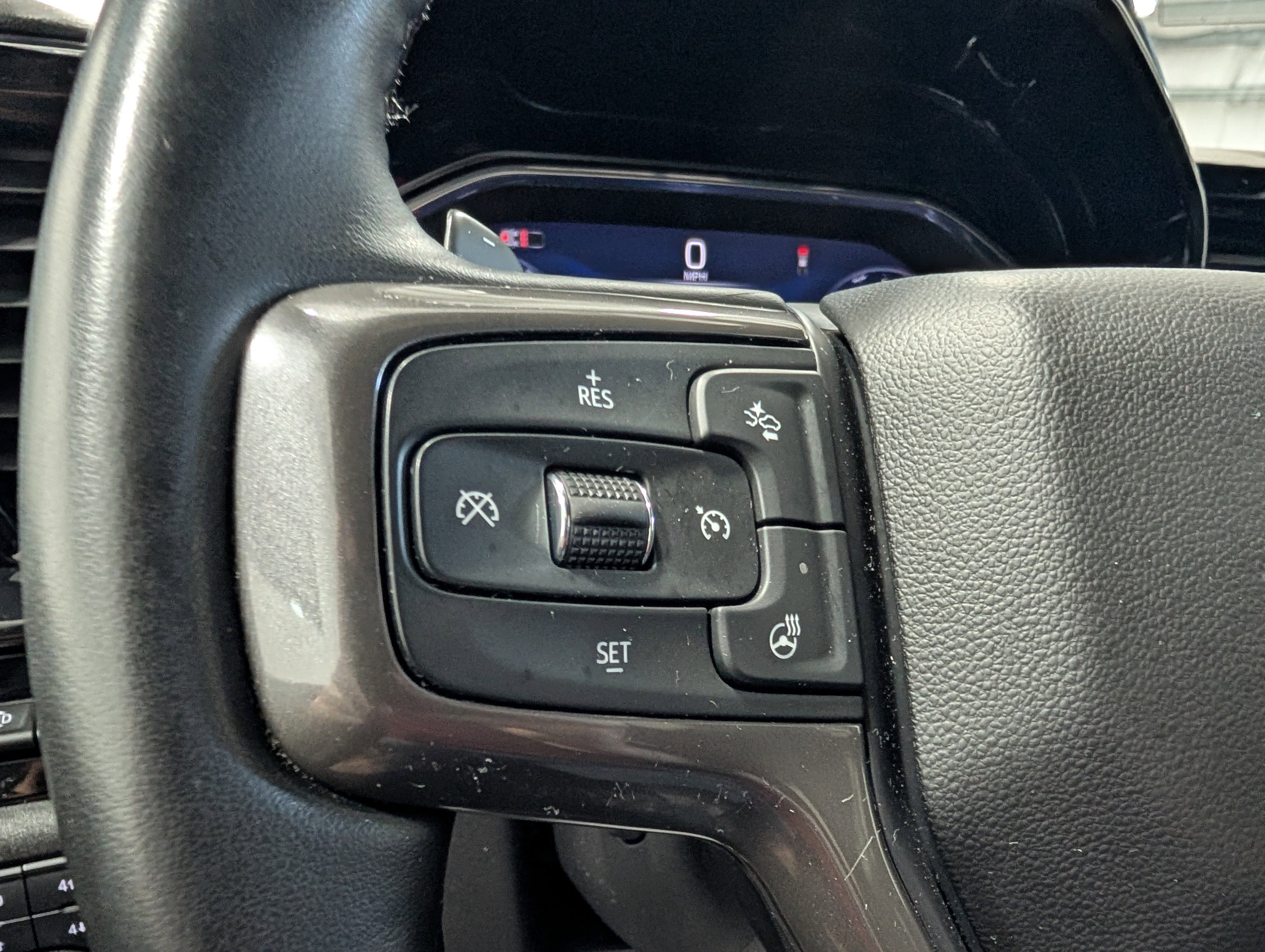 Used 2024 Chevrolet Silverado 1500 ZR2 w/ Technology Package image 27