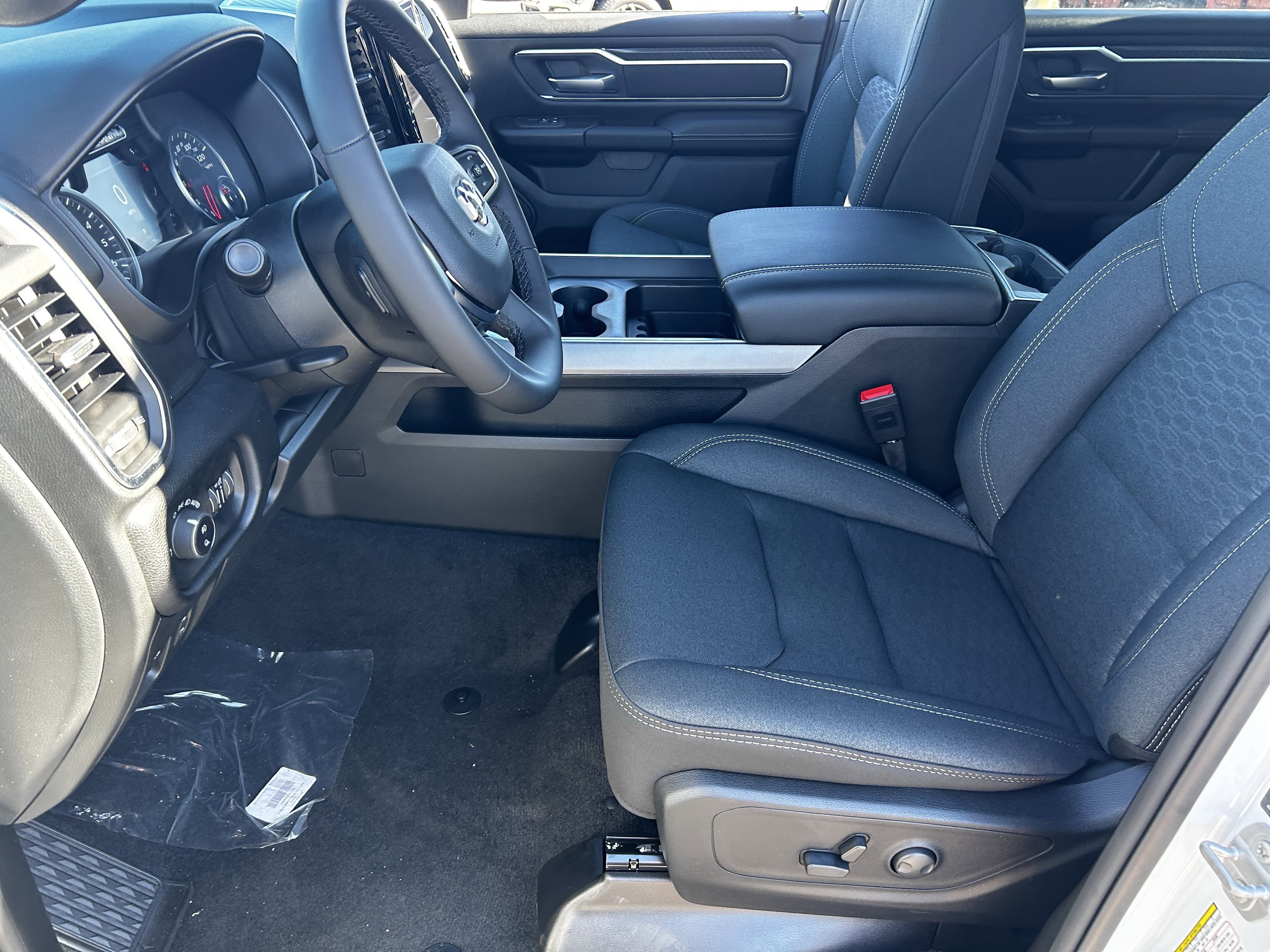 New 2026 RAM 1500 Big Horn AWD/4WD image 16