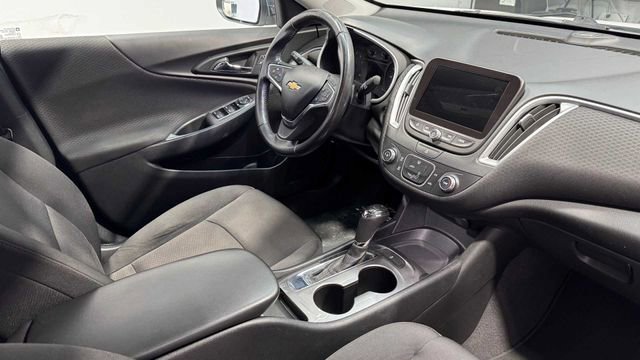 Used 2019 Chevrolet Malibu RS image 12