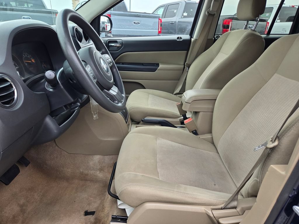 Used 2016 Jeep Compass Sport w/ Power Value Group FWD image 16