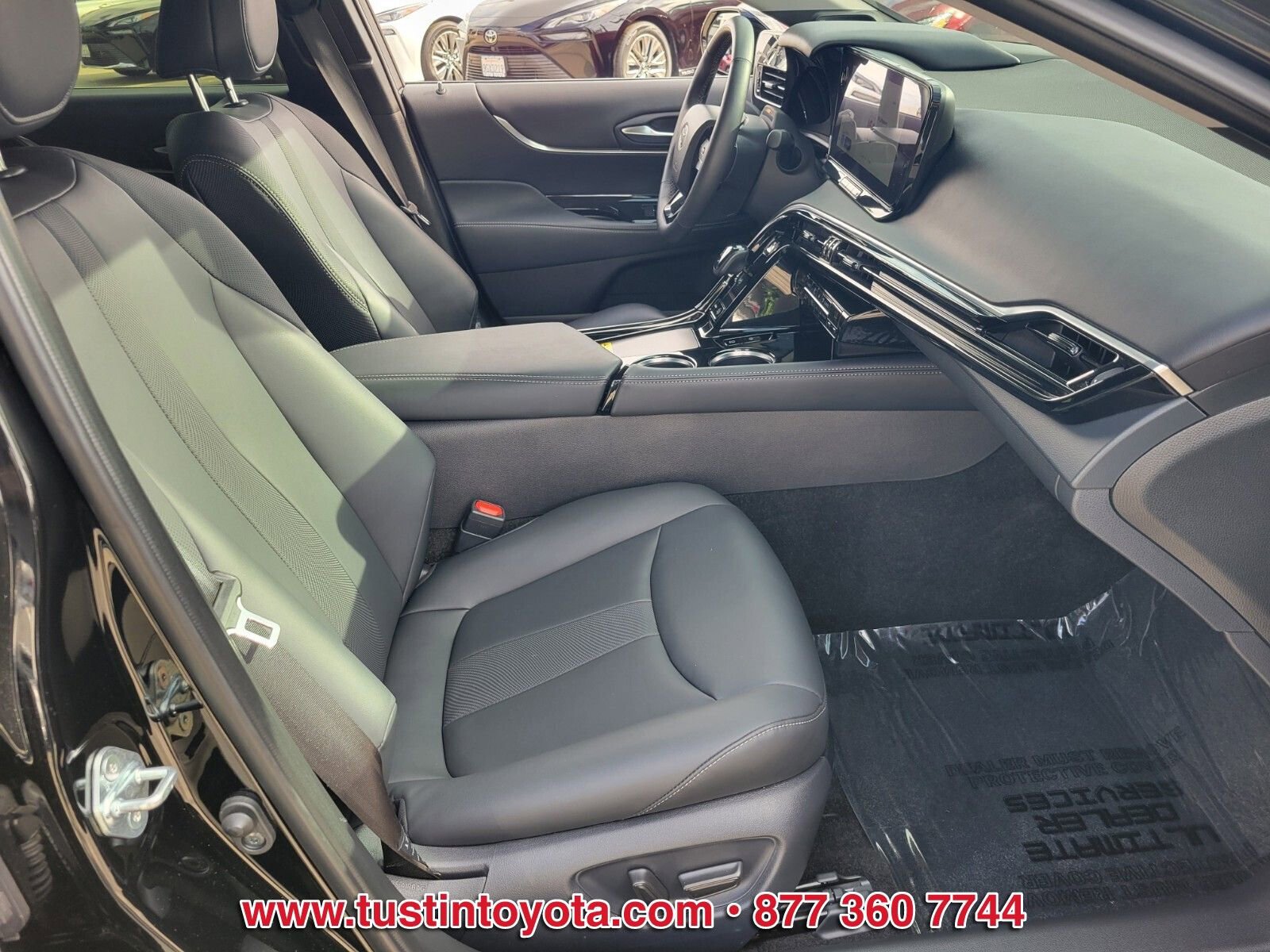 Used 2025 Toyota Mirai XLE RWD image 15