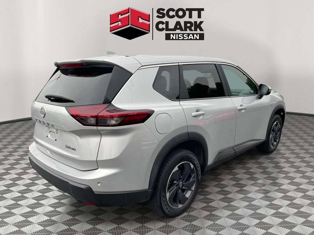 Used 2024 Nissan Rogue SV AWD/4WD image 7