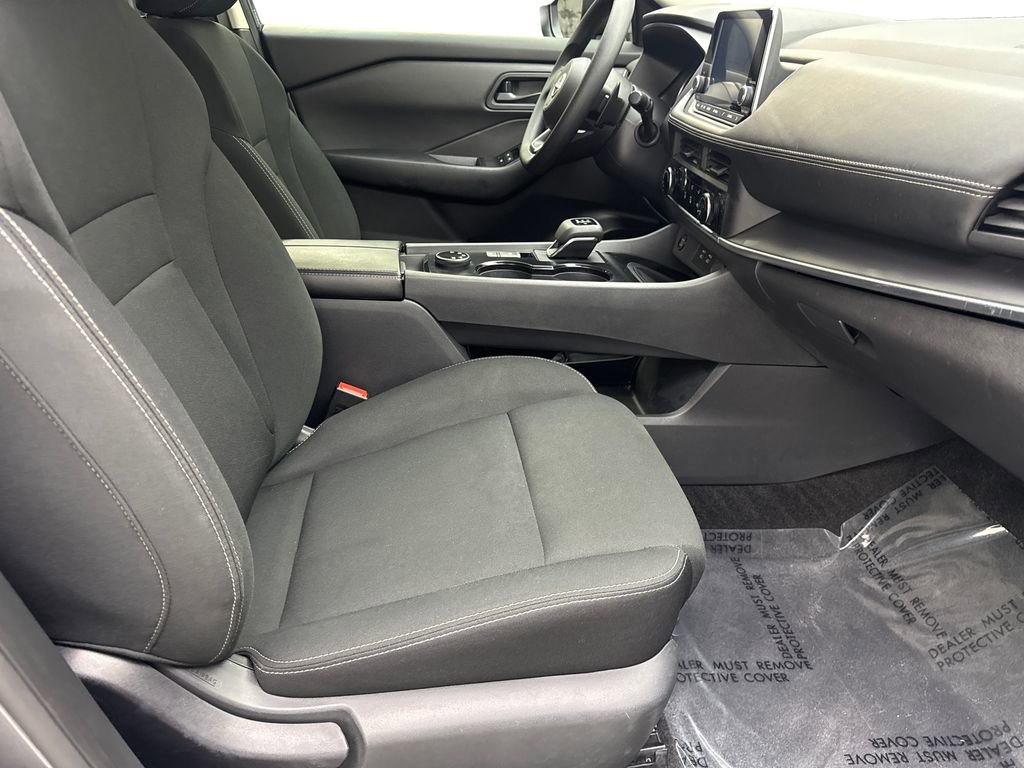 Used 2024 Nissan Rogue S AWD/4WD image 44