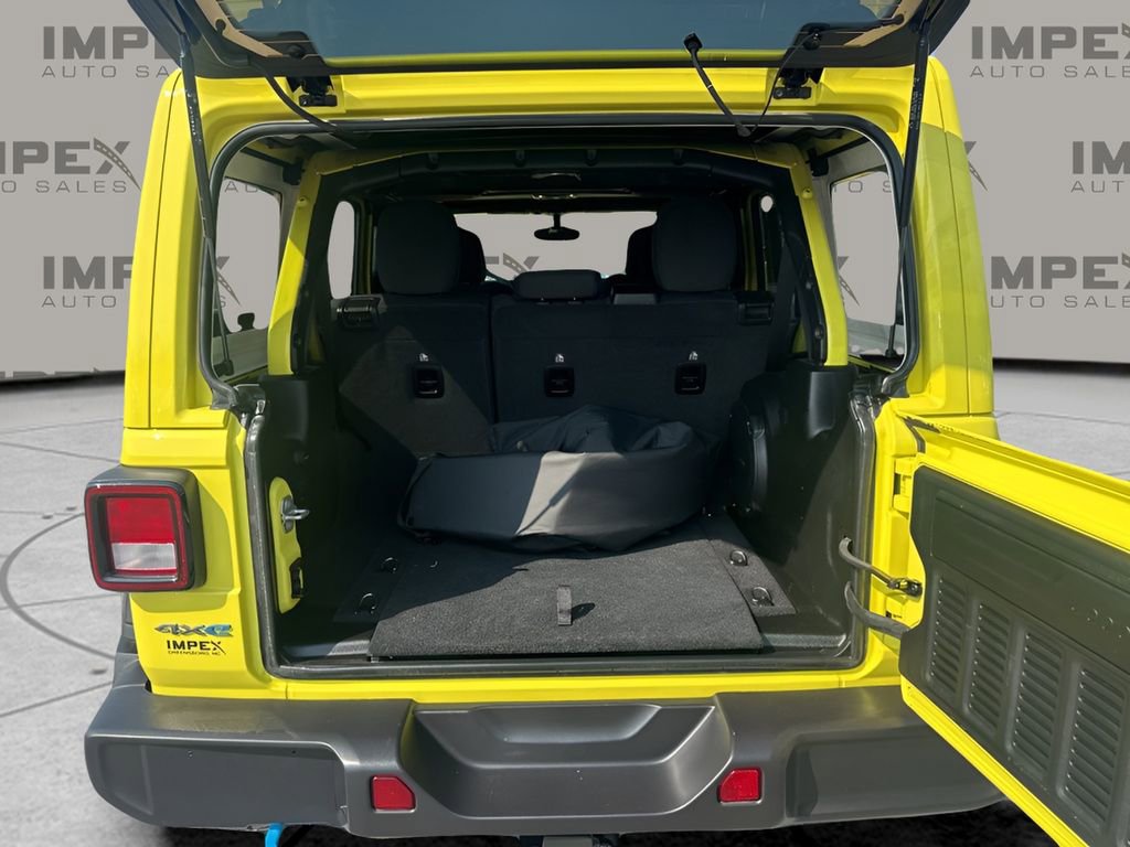 Used 2023 Jeep Wrangler Unlimited w/ Sun & Screen Package AWD/4WD image 30