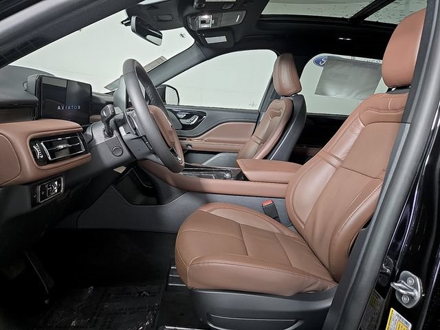New 2026 Lincoln Aviator Reserve w/ Jet Appearance Package AWD/4WD image 13