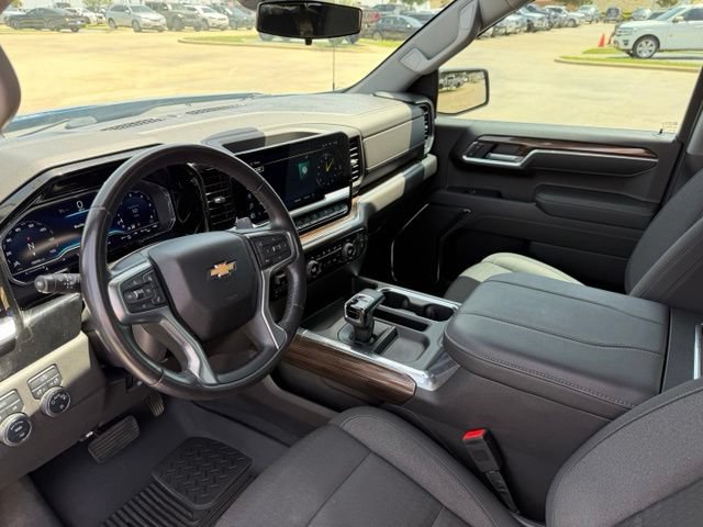 Used 2023 Chevrolet Silverado 1500 LT AWD/4WD image 11
