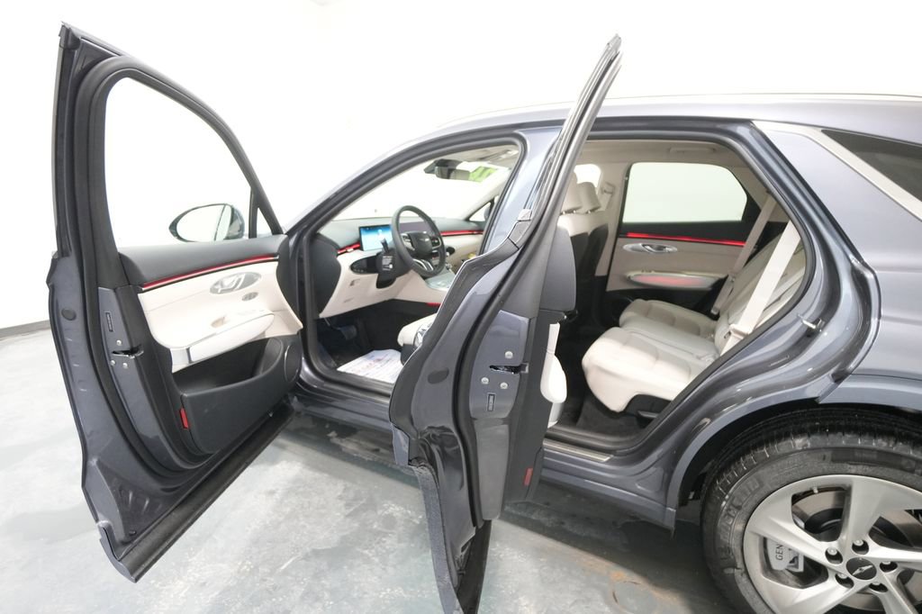 New 2026 Genesis GV70 2.5T Advanced image 24