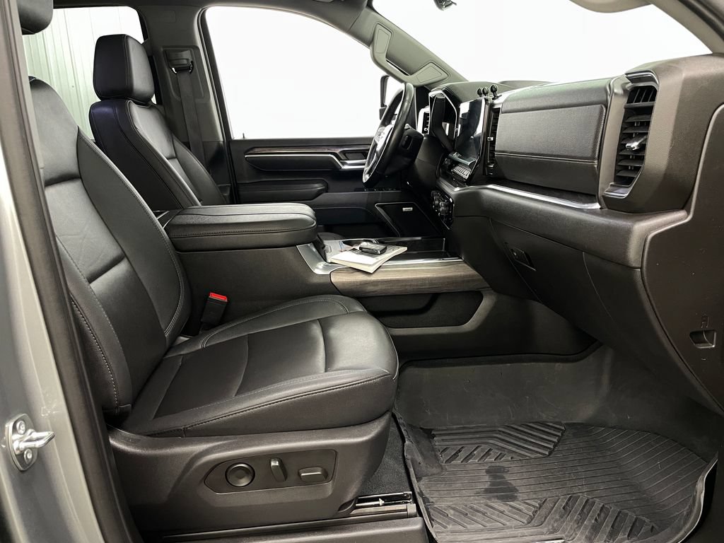 Certified 2025 Chevrolet Silverado 2500 LTZ w/ LTZ Plus Package AWD/4WD image 41