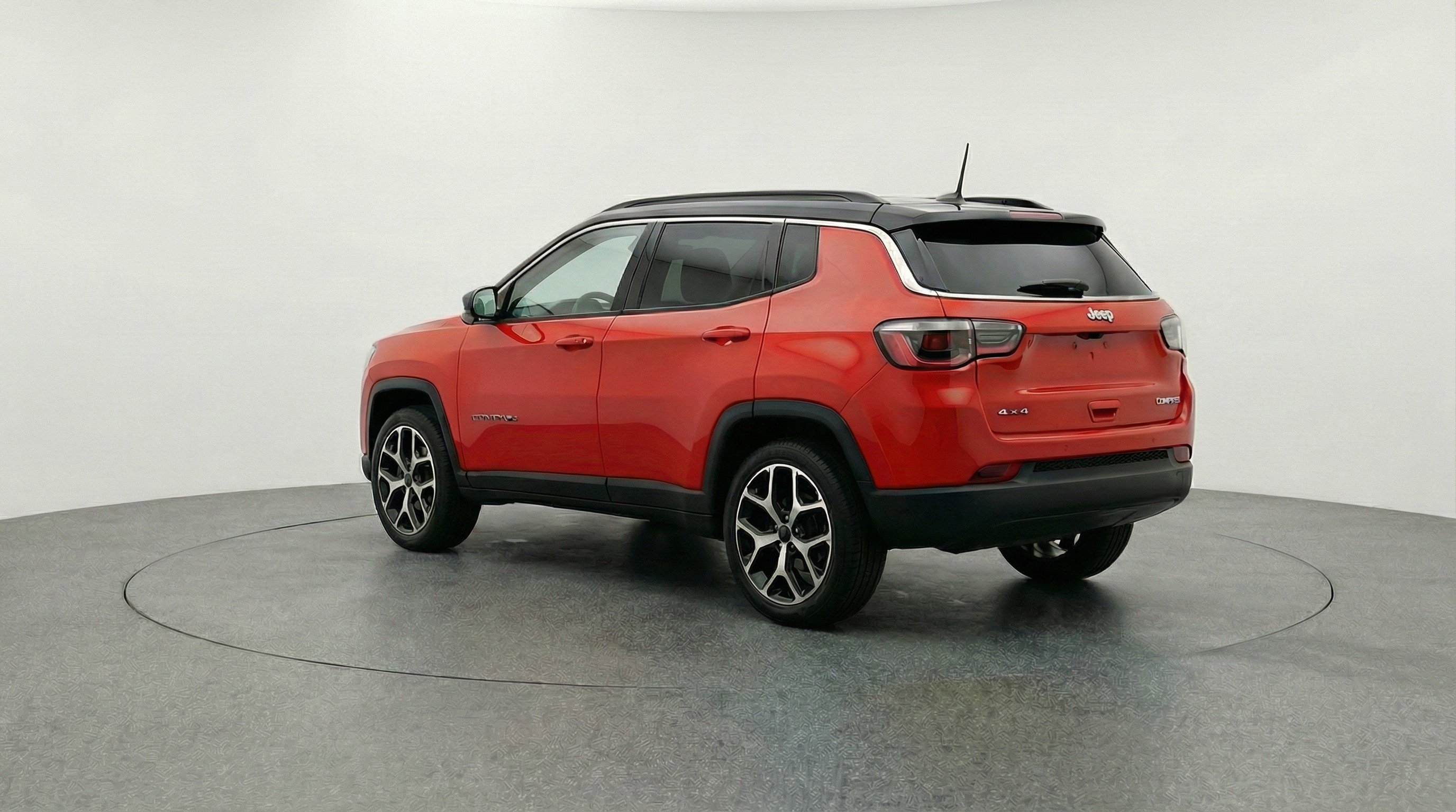 Used 2025 Jeep Compass Limited image 6