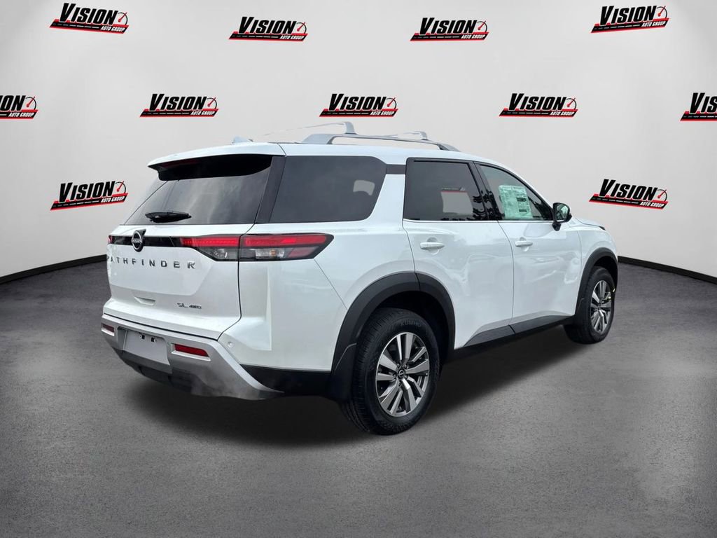 New 2025 Nissan Pathfinder SL image 5